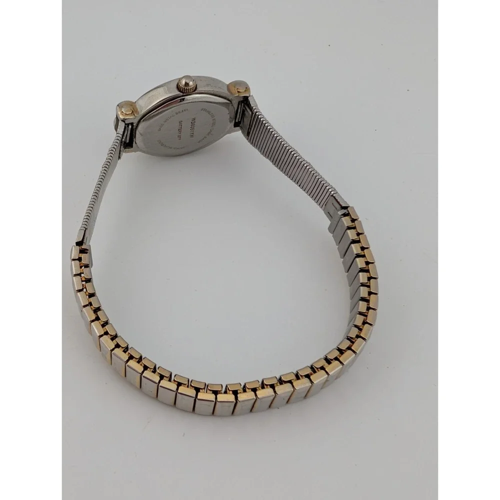 White Stag Watch Women‎ 20mm Case Heart Stretch Band- New BAttery
